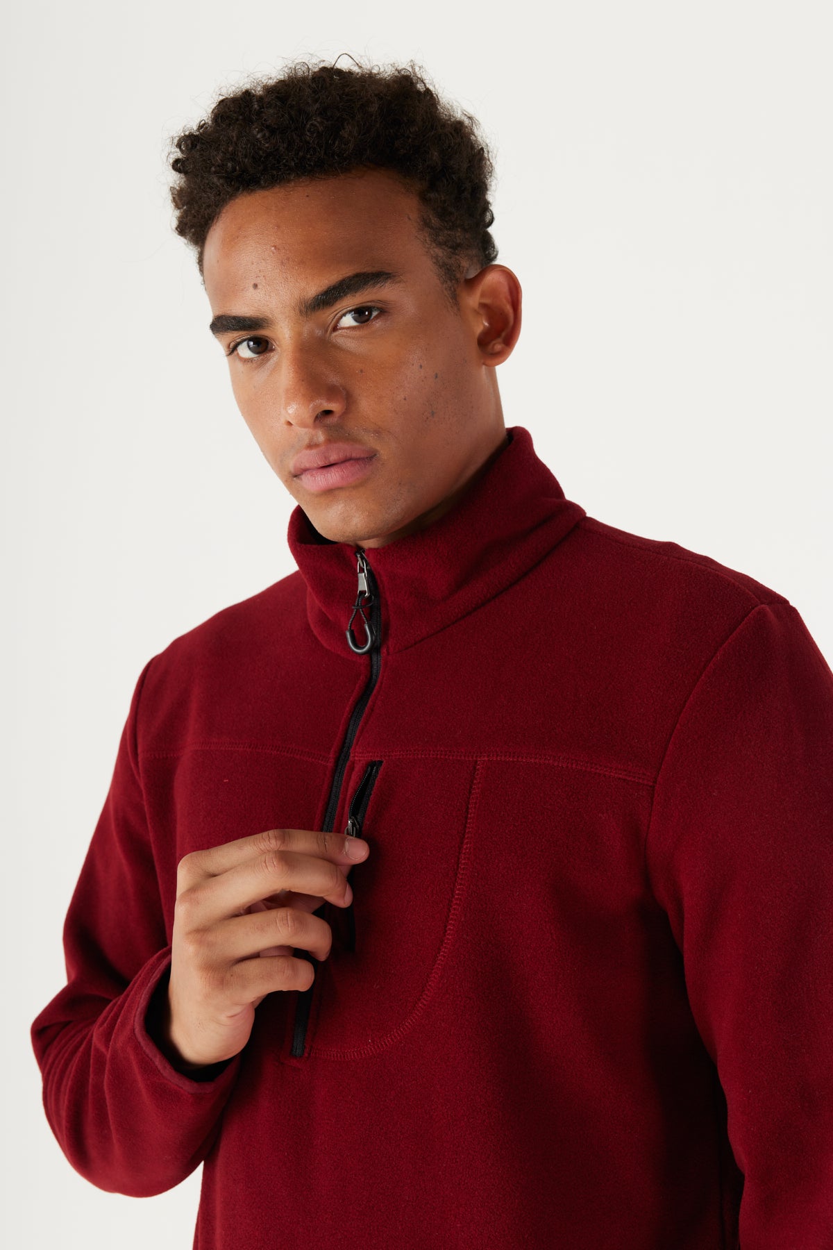 Maroon Standard Fit Normal Cut Zipper