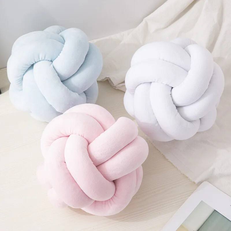 Knot Ball Soft Pillow