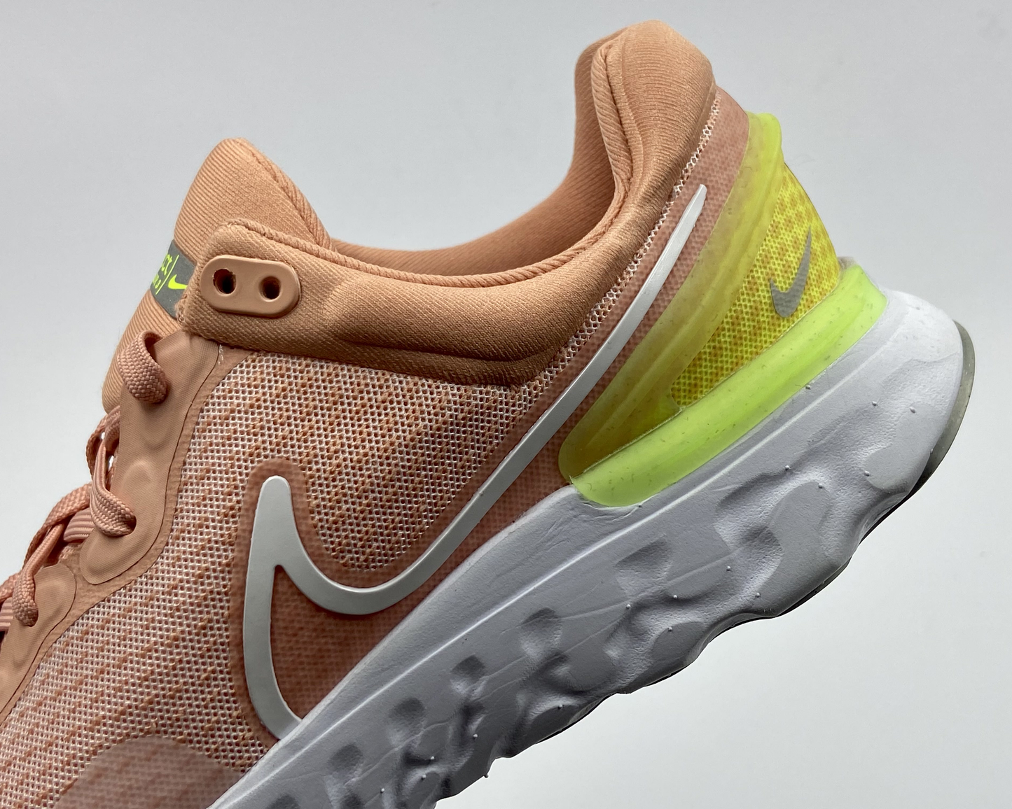 Nike React Miler $̶8̶9̶.9̶9̶ $44.99